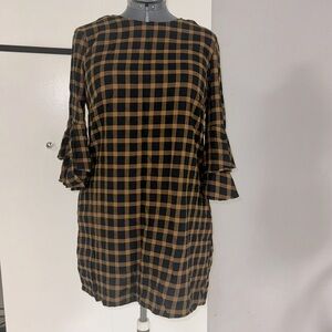 Black & Ochre Buffalo Plaid Pocketed Flannel Tunic Dress